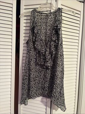 Signature by Larry Levine Black & White Printed Asymmetrical Ruffle Shirt
